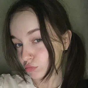 Кристиночка из Макеевки, мне 24, познакомлюсь для вирта