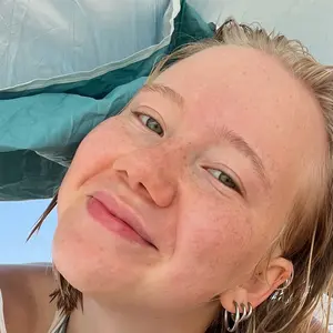 Я Дашенька, 20, знакомлюсь для дружбы в Киеве