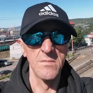 Я Александр, 47, знакомлюсь для без обязательств в Ухте