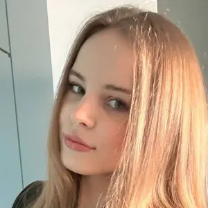 Я Аня, 18, знакомлюсь для приятного времяпровождения в Киеве