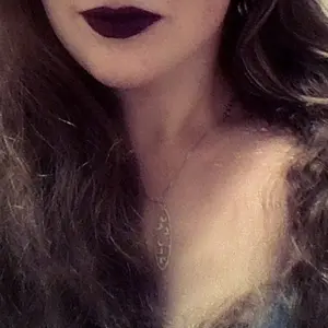 Я Эдель, 30, из Гомеля, ищу знакомство для приятного времяпровождения