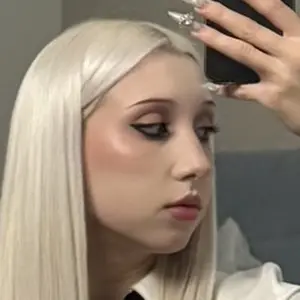 Я Юля, 20, из Ивано-Франковска, ищу знакомство для совместных путешествий