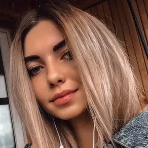 Я Настя, 24, знакомлюсь для постоянных отношений в Алматы