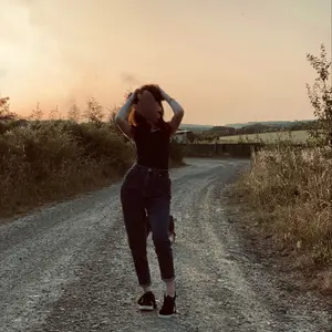 Лола из Заставны, мне 23, познакомлюсь для вирта