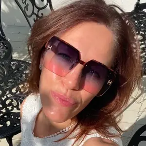 Natali из Бухареста, мне 39, познакомлюсь для дружбы