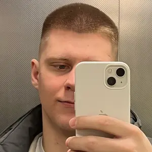 Roman из Екатеринбурга, мне 19, познакомлюсь для вирт
