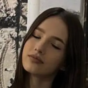 Я Соня, 31, из Костромы, ищу знакомство для приятного времяпровождения