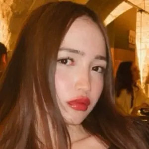 Liza из Баку, мне 21, познакомлюсь без обязательств