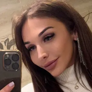 Каролина из Риги, мне 26, познакомлюсь для приятного времяпровождения