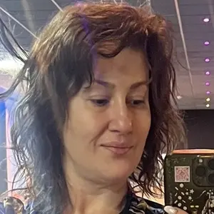 Ника из Брюсселя, мне 26, познакомлюсь для постоянных отношений