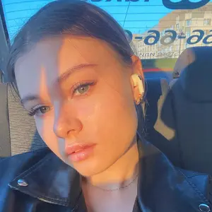 Я Вероника, 20, знакомлюсь для общения в Санкт-Петербурге
