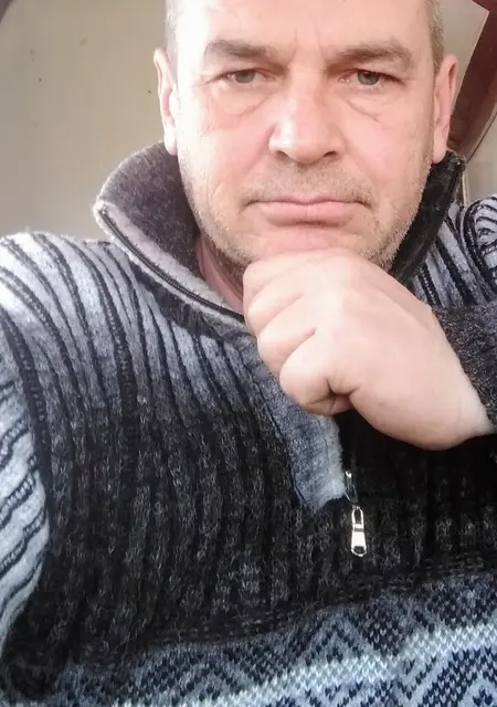 Олег из Львова, мне 51, познакомлюсь на одну ночь
