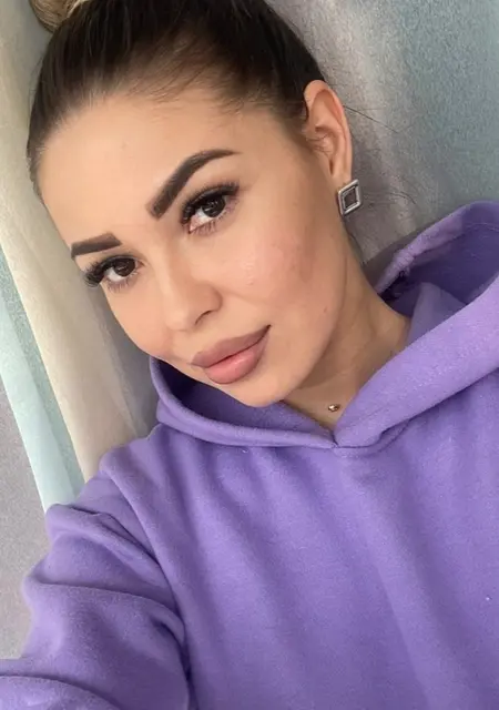 Я Лиза, 25, из Донецка, ищу знакомство для вирта