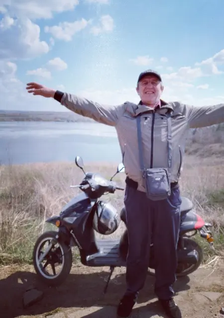 Владимир з Макіївки, мені 55 років, познайомлюсь для постійних стосунків