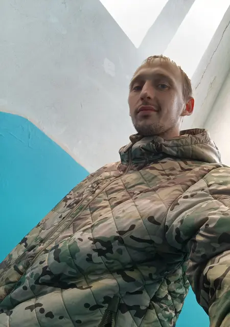 Серёга из Донецка, мне 28, познакомлюсь без обязательств