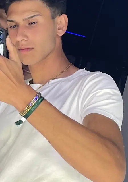 Vargas de Huelva, tengo 19 años, listo para conocer para lío de una noche