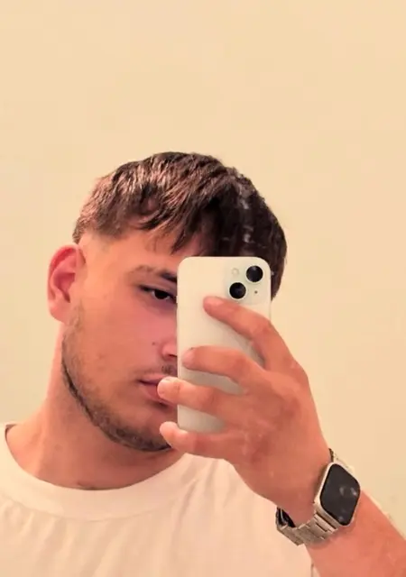 Я Serkan, 18, из Анкары, ищу знакомство для постоянных отношений