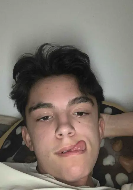 Я Richard, 19, знакомлюсь без обязательств в Хомутах