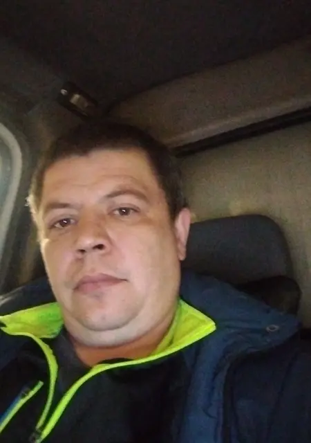 Кирилл из Слуцка, ищу на сайте знакомства на одну ночь