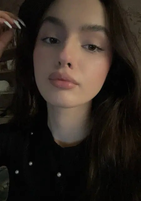 Ірина з Мукачева, шукаю на сайті знайомства без зобов'язань