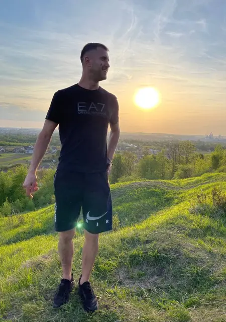 Я Micki, 35, знакомлюсь для приятного времяпровождения в Ровно