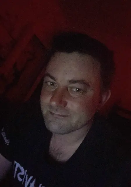 Я Marek, 37, из Пельгржимов, ищу знакомства без обязательств