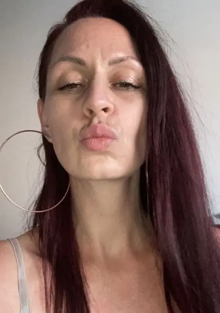 Bex из Лондона, мне 38, познакомлюсь