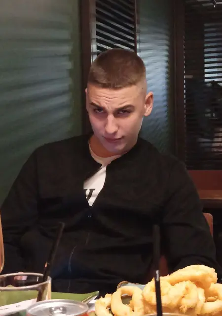 Дмитрий из Одессы, мне 19, познакомлюсь на одну ночь