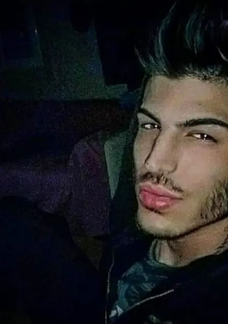 Sleyman из Афин, ищу на сайте знакомства на одну ночь