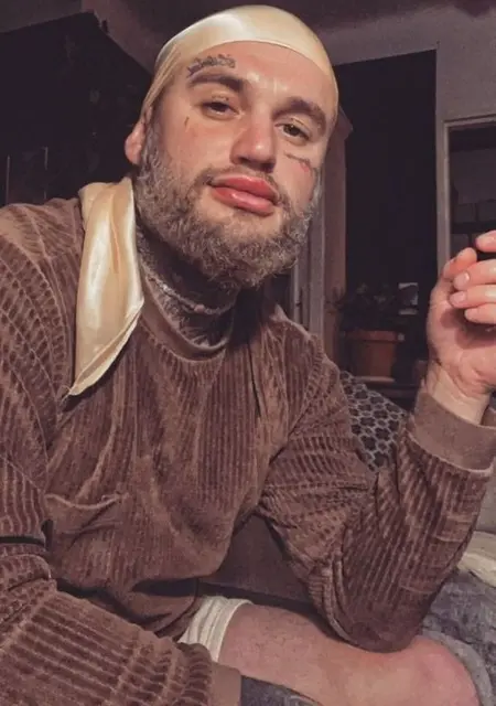 Nicolas из Парижа, мне 27, познакомлюсь