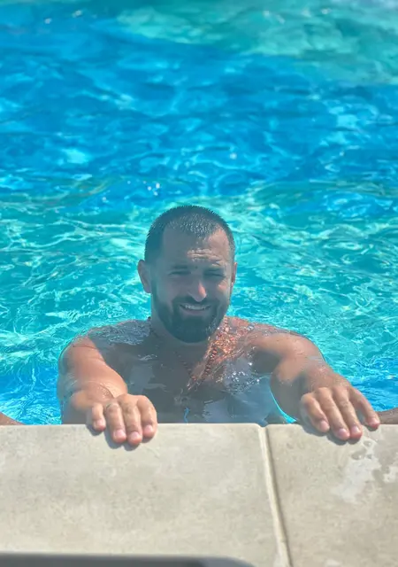 Я Микола, 37, знакомлюсь на одну ночь в Сумах