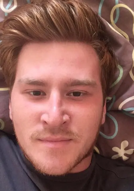 Я Лёнька, 29, из Кривого Рога, ищу знакомства без обязательств