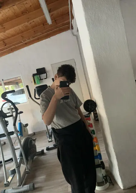 Karim из Лондона, ищу на сайте общение