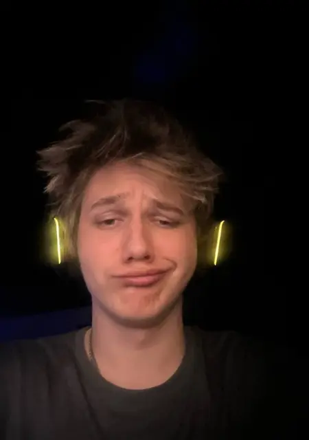 Я Женя, 18, знакомлюсь для совместных путешествий в Сохачев