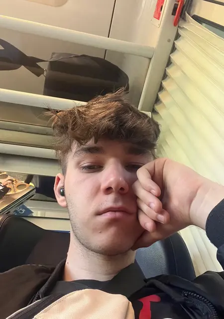 Я Nikolas, 24, знакомлюсь на одну ночь в Кракове