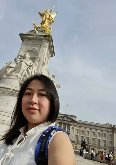 Lyndia from London