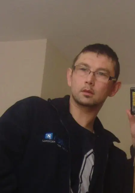 Grzegorz from London