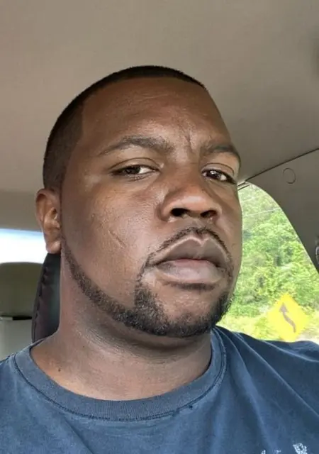 Я Bernard, 33, из Тбилиси, ищу знакомство