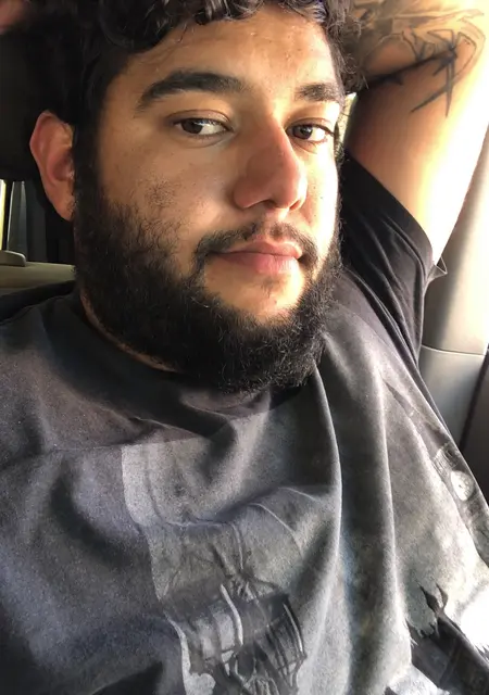 Daniel из Гвадалахары, мне 26, познакомлюсь для приятного времяпровождения