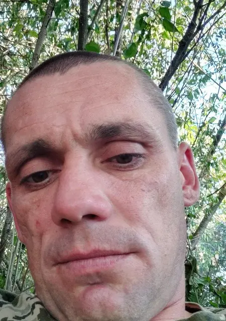 Я Виталий, 42, из Борова, ищу знакомство для дружбы