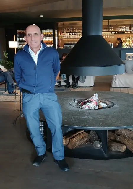 Soy Sebastian, 60 años de Terrassa, busco conocer gente para lío de una noche