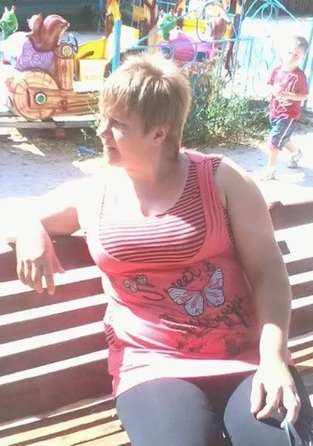 Елена з Маріуполя, мені 41 років, познайомлюсь для постійних стосунків