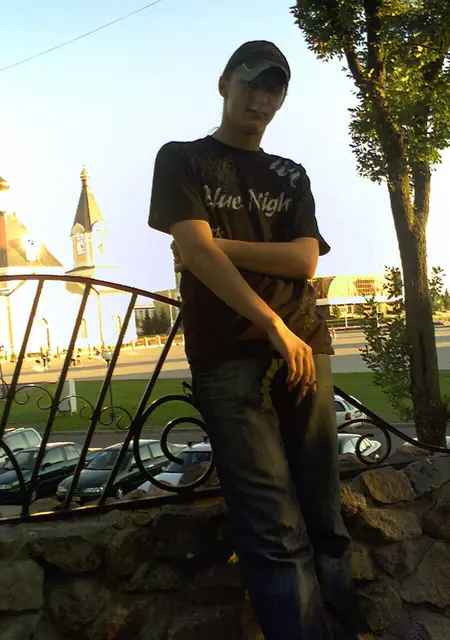 Стас из Речицы, ищу на сайте знакомства на одну ночь