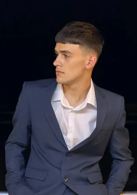 Я Руфат, 19, из Баку, ищу знакомство для открытые отношения