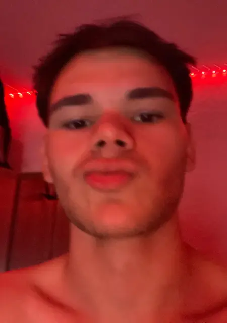 Я Alex, 19, знакомлюсь без обязательств в Мадриде