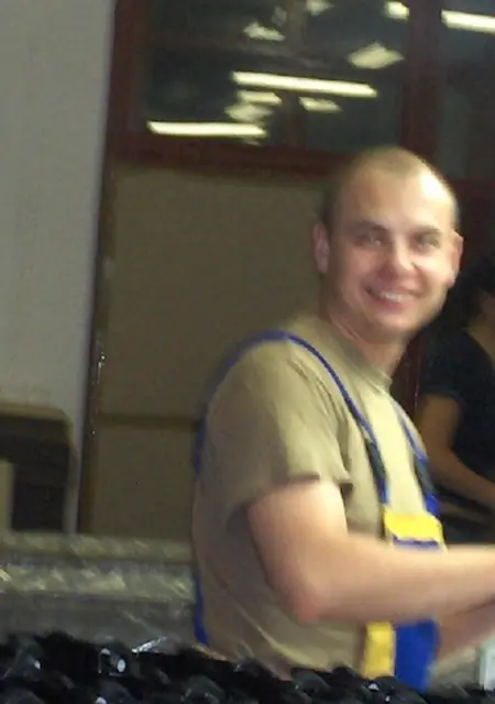 Andrey из Житомира, мне 43, познакомлюсь для постоянных отношений