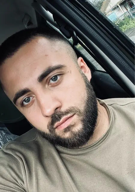 Elnur из Мелитополя, ищу на сайте открытые отношения