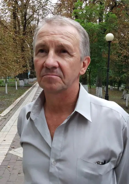 Николай из Львова, мне 65, познакомлюсь для приятного времяпровождения