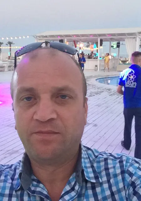 Я Valera, 52, из Одессы, ищу знакомство для постоянных отношений