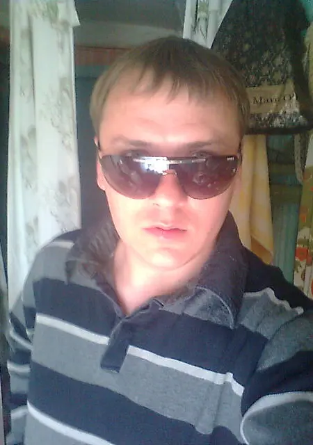 Alexandr из Сватова, мне 41, познакомлюсь на одну ночь